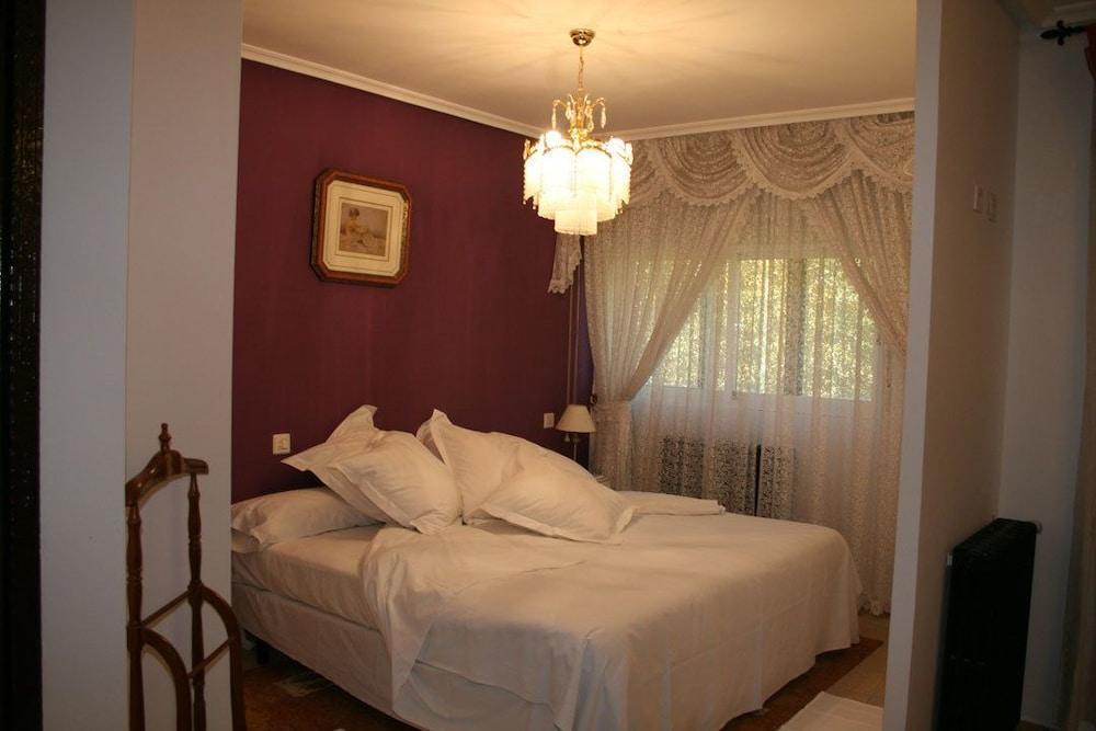 Mirador Del Ermitage Hotell La Bañeza Exteriör bild