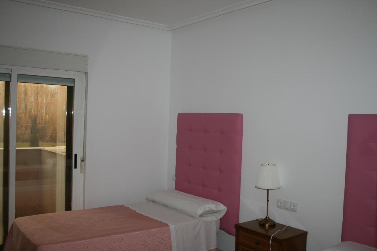 Mirador Del Ermitage Hotell La Bañeza Exteriör bild
