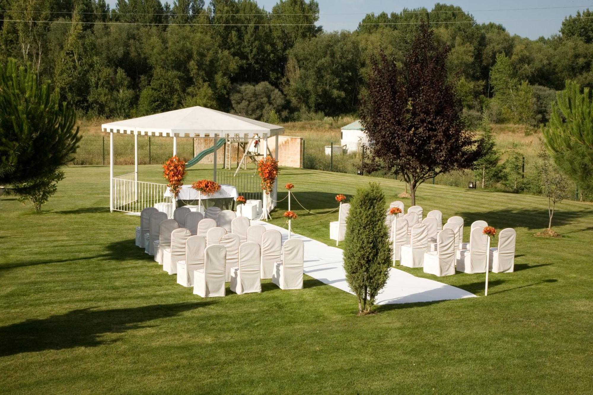 Mirador Del Ermitage Hotell La Bañeza Exteriör bild
