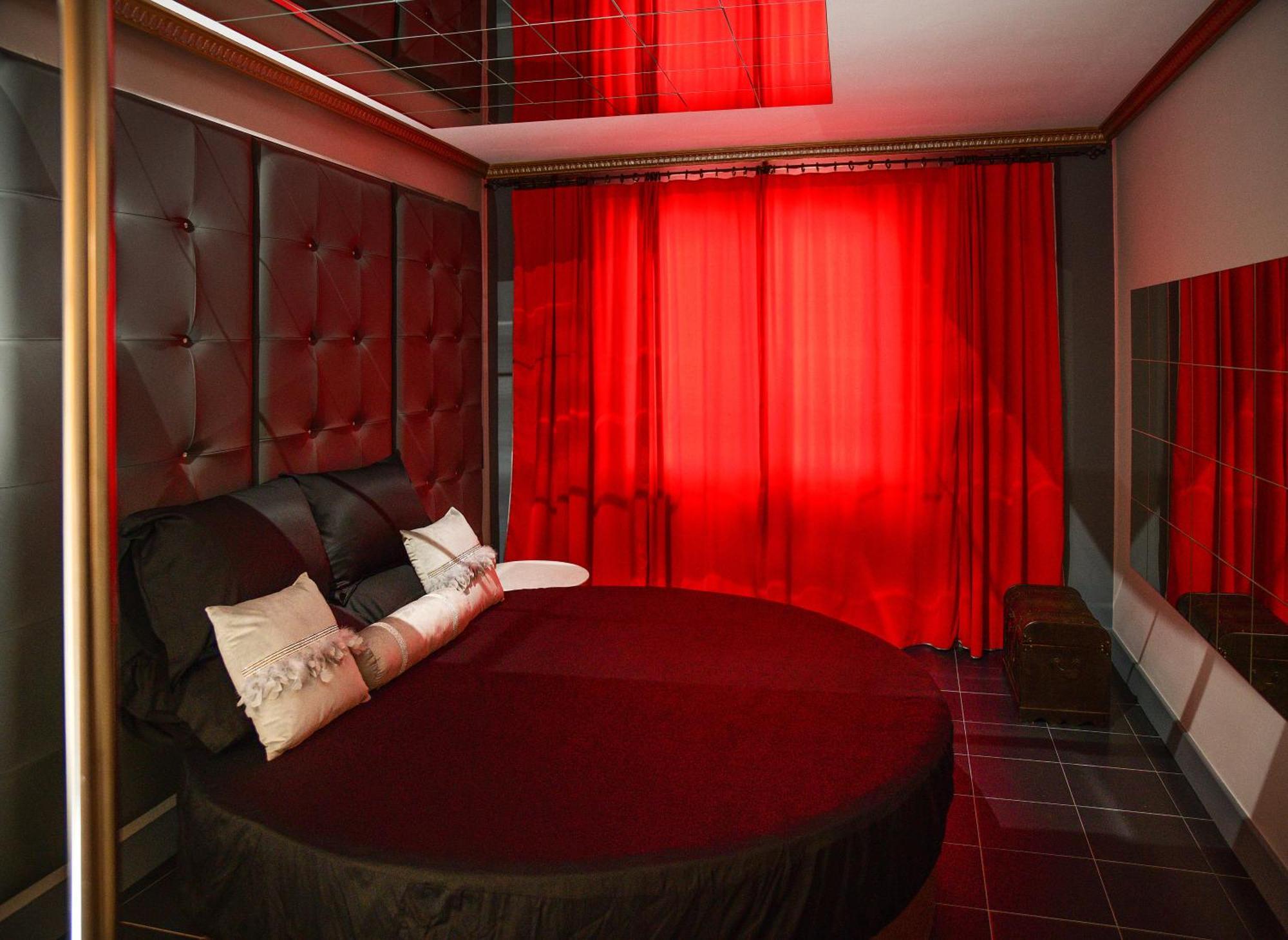 Mirador Del Ermitage Hotell La Bañeza Exteriör bild
